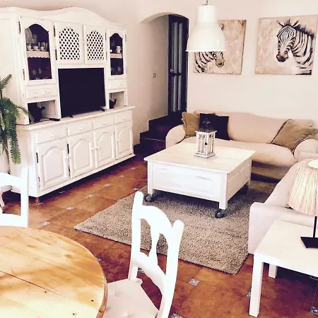 Miposa Country house *